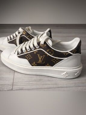 Louis Vuitton Monogram Low Top Sneakers - Brown & White